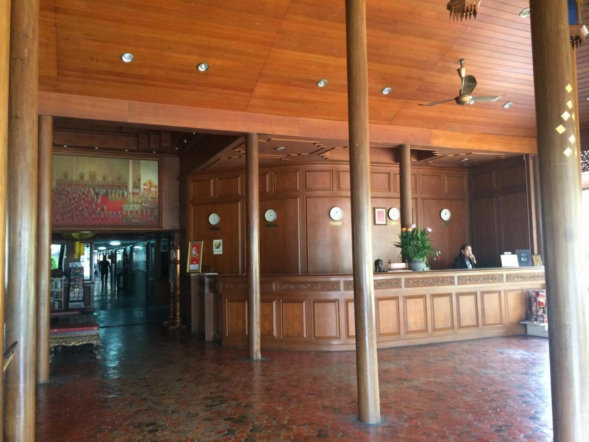 Changpuak Hotel Chiang Mai Exteriör bild