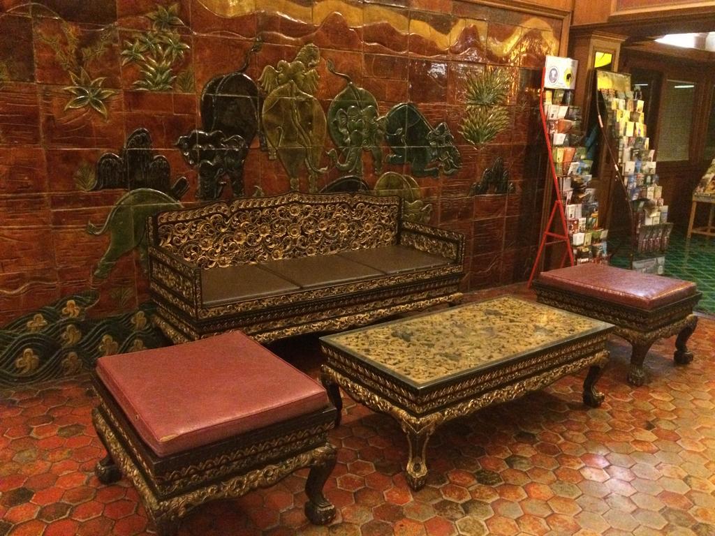 Changpuak Hotel Chiang Mai Exteriör bild