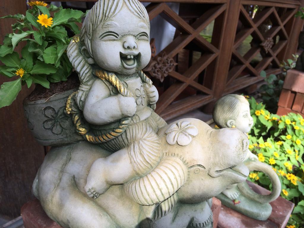 Changpuak Hotel Chiang Mai Exteriör bild