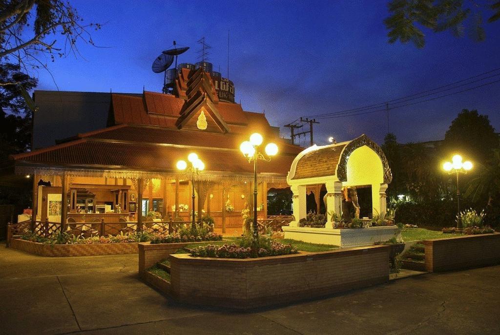 Changpuak Hotel Chiang Mai Exteriör bild