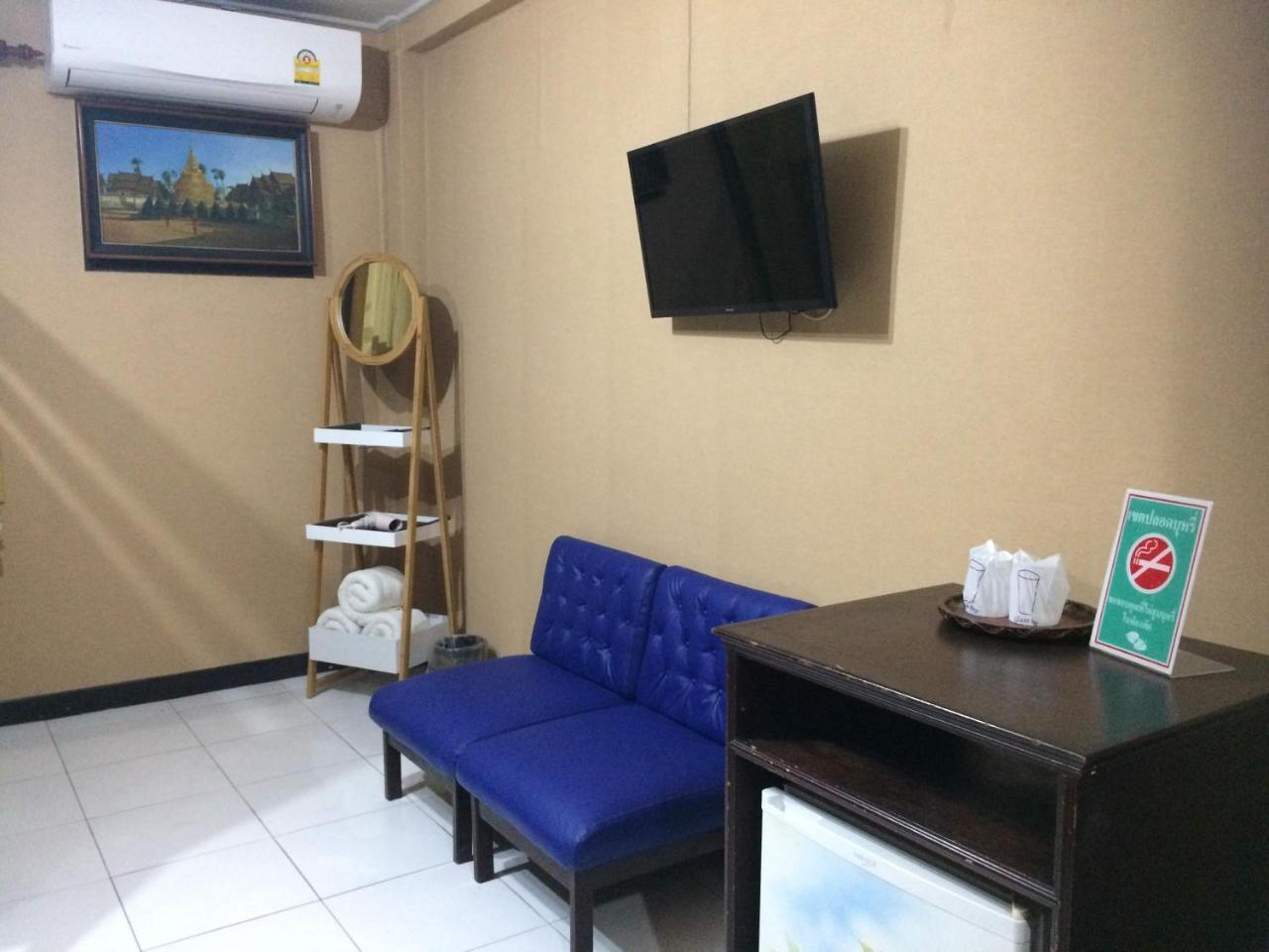 Changpuak Hotel Chiang Mai Exteriör bild