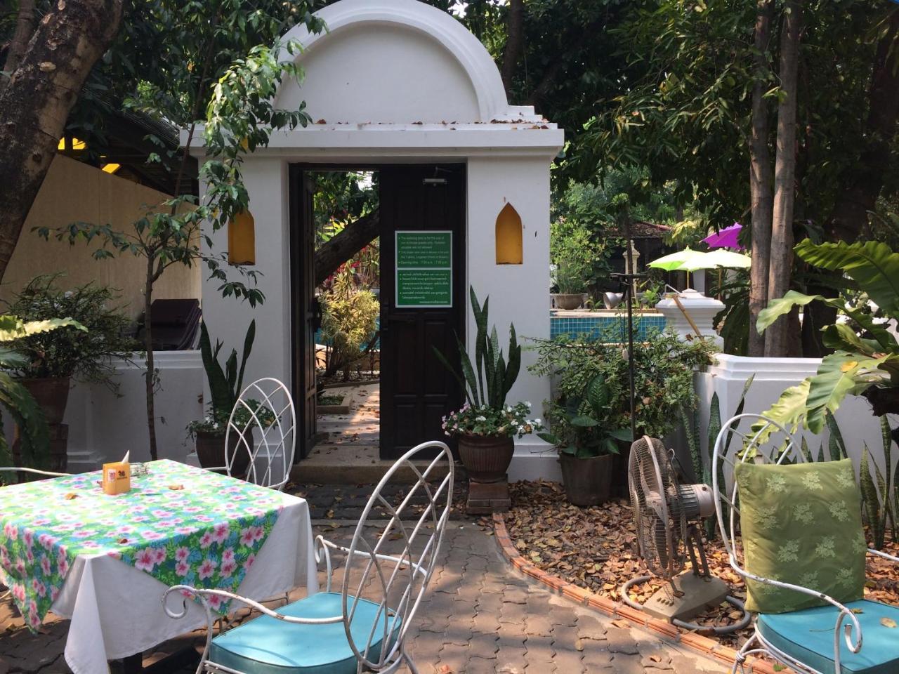 Changpuak Hotel Chiang Mai Exteriör bild